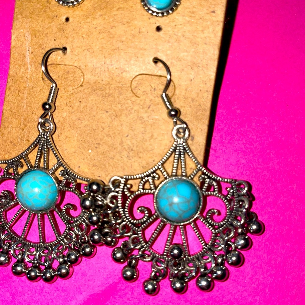 Matching set of earrings. "Turquoise"